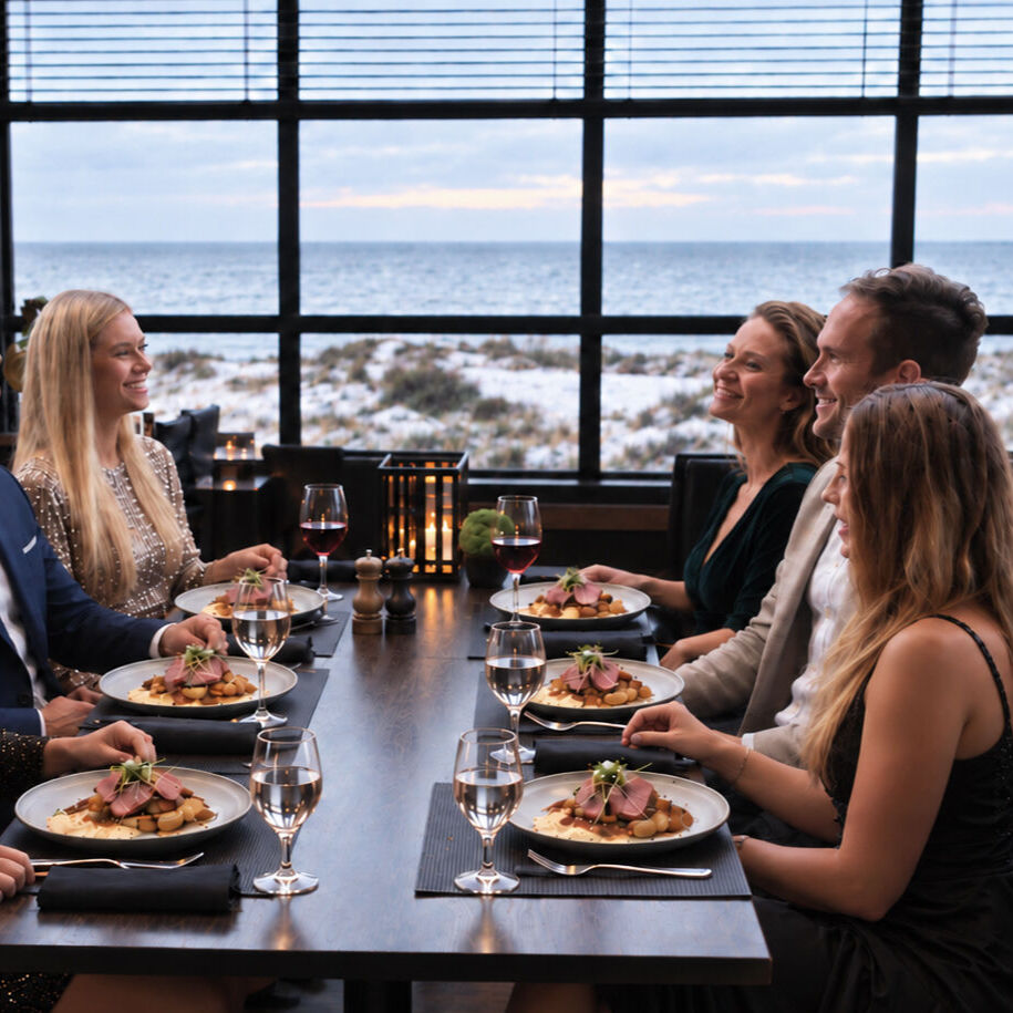Middag med havsutsikt i Restaurang Tylöhus.