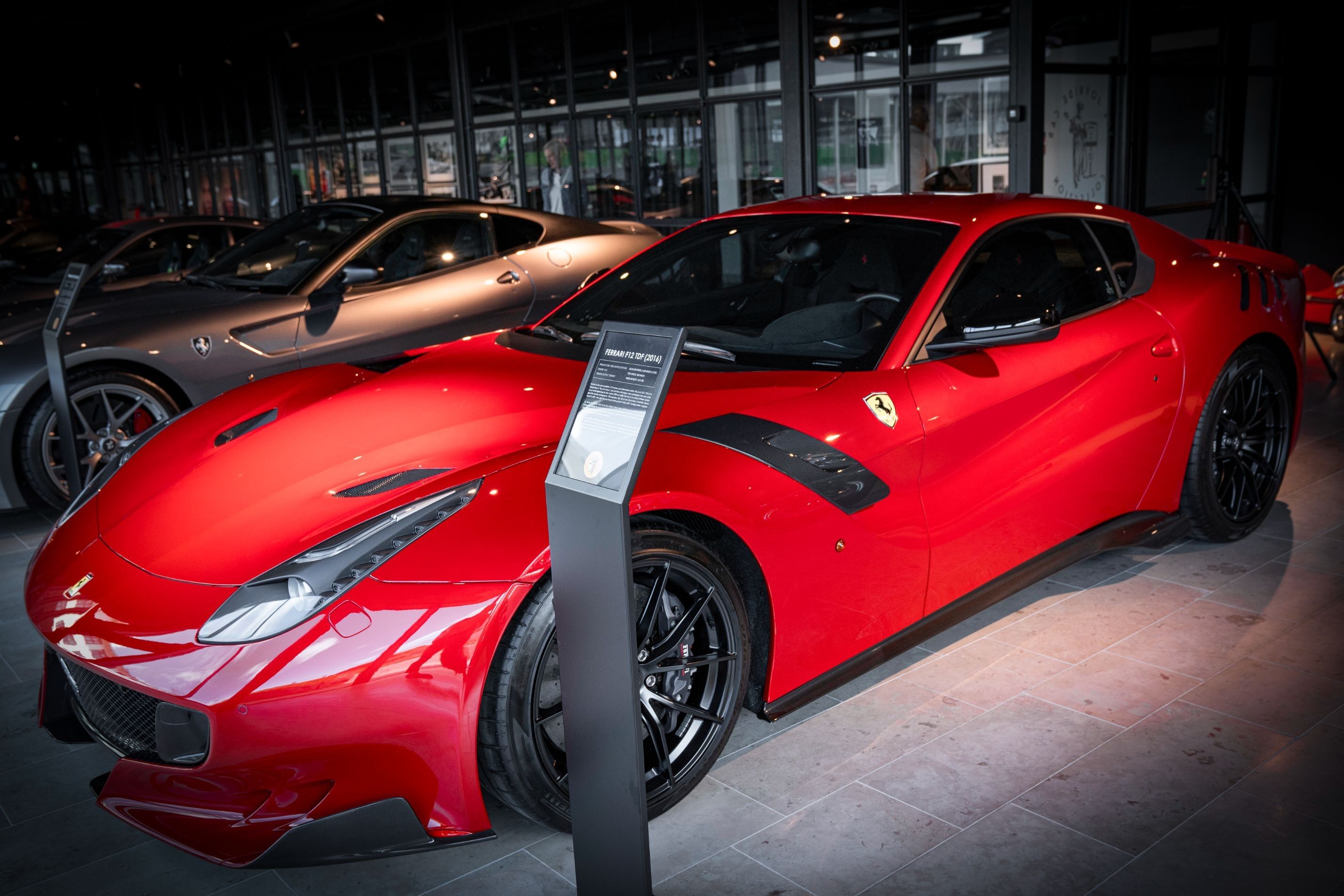 FERRARI F12 TDF (2016)