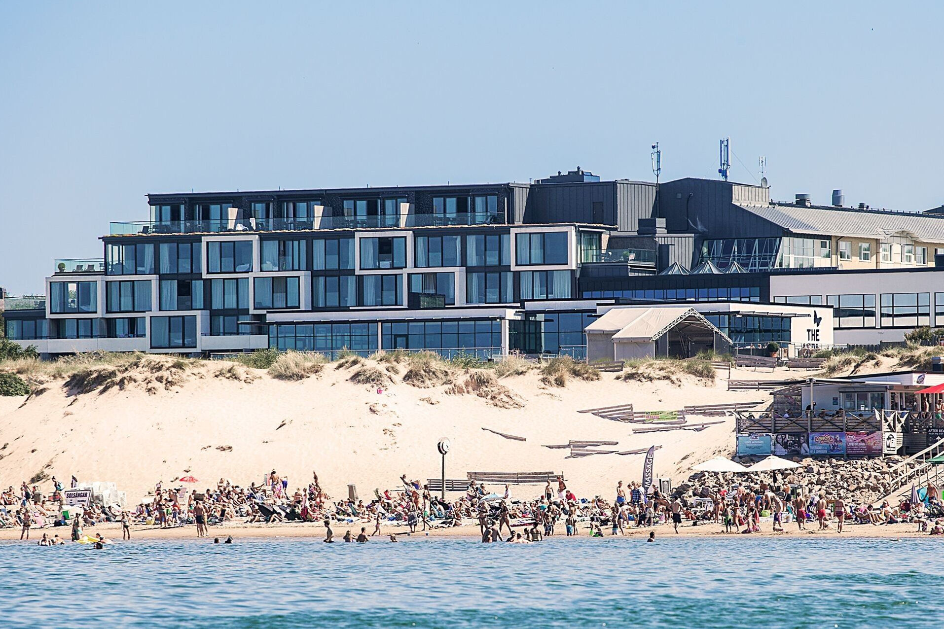 Hotel Tylösand Strandhuset 2011 folk badar på stranden
